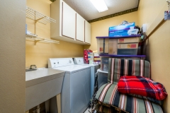 4541-NE-4th-St-Ocala-FL-34470-Interiors-Laundry-Room