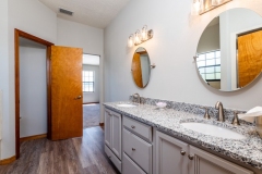 13695-NE-238th-Ct-Fort-McCoy-FL-32134-Interiors-Master-Bathroom-3