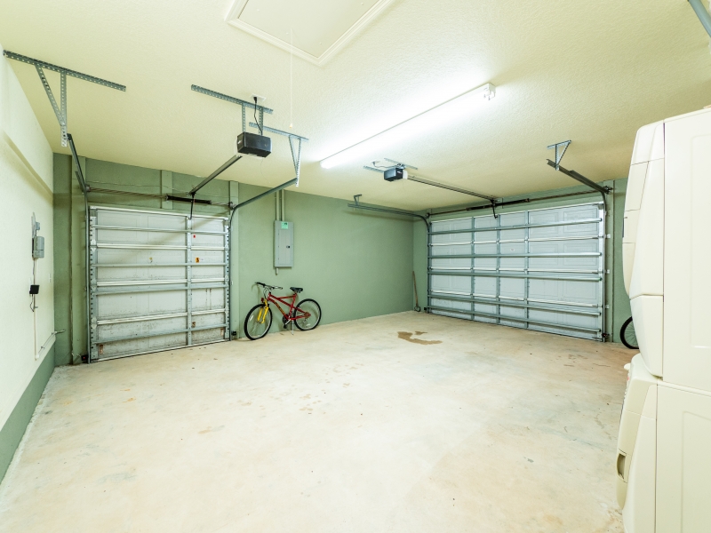 12630-NE-243rd-Ave-Salt-Springs-FL-Interiors-Garage