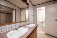 14830-NE-180th-St-House-Interiors-Master-Bathroom-1